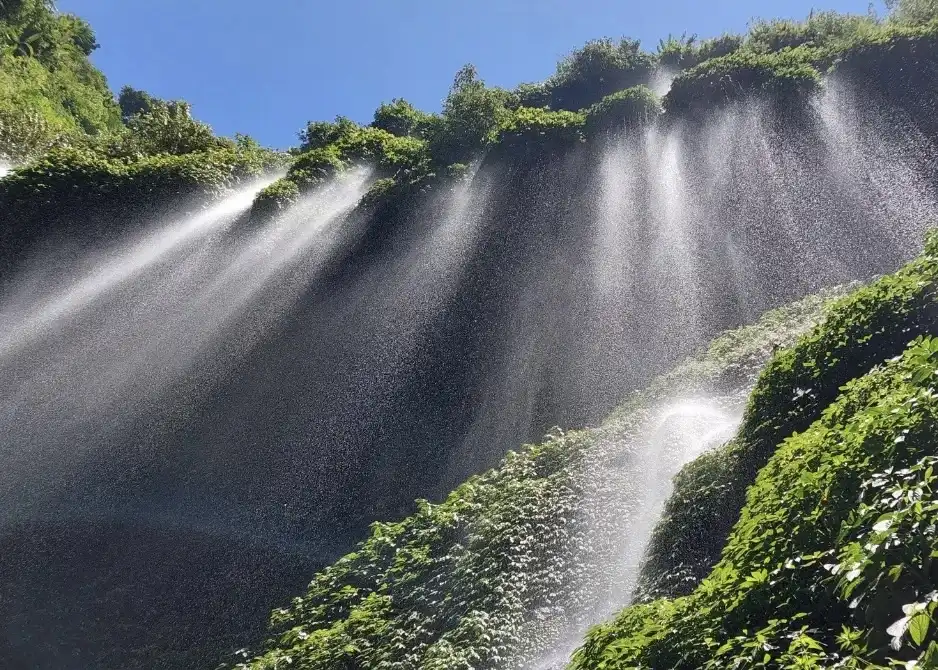 Madakaripura Waterfall Tour 3D2N From Malang Madakaripura Waterfall Tour 3D2N From Malang